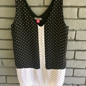 Vince Camuto top. SZ XS